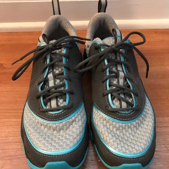 Under Armour Sneakers - Picture 4 of 5